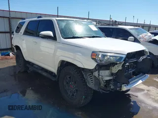 2020 Toyota 4Runner SR5 with VIN JTEBU5JR7L5742311, listed as a IAAI auction lot 41743602 with 51,660 mi miles and . Bid and sale history available at DreamBid. Image 1.