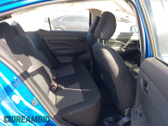 2024 Nissan Versa S z VIN 3N1CN8DV6RL845148, wystawiony jako IAAI lot #41734969 z przebiegiem 24 896 mil mil oraz . Historia ofert i sprzedaży dostępna na DreamBid. Obrazek 8.