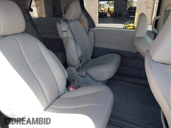 2014 Toyota Sienna XLE with VIN 5TDYK3DC5ES447155, listed as a IAAI auction lot 42003951 with 60,064 mi miles and . Bid and sale history available at DreamBid. Image 8.