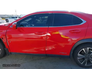 2019 Lexus UX with VIN JTHU9JBH9K2016008, listed as a IAAI auction lot 42078835 with 39,020 mi miles. Bid and sale history available at carsss.com. Image 15.