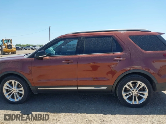 2018 Ford Explorer XLT с VIN 1FM5K7D83JGC84835, выставлен на аукционе IAAI как лот 41954893 с пробегом 47 821 миль миль и . История ставок и продаж доступна на DreamBid. Изображение 14.