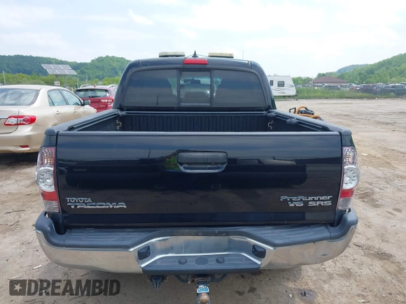 2015 Toyota Tacoma PreRunner with VIN 3TMJU4GN5FM189557, listed as a IAAI auction lot 42387542 with 189,188 mi miles and . Bid and sale history available at DreamBid. Image 16.