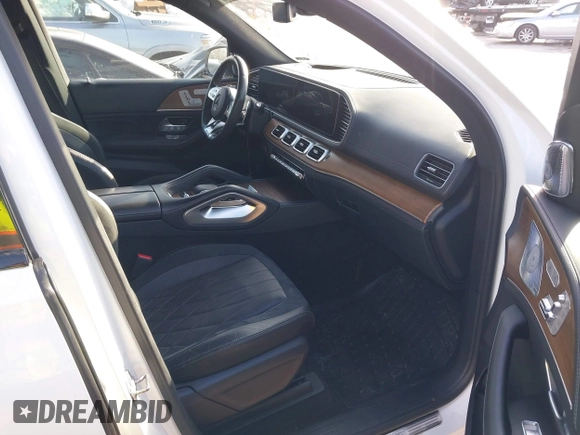 2021 Mercedes-Benz GLE 53 AMG with VIN 4JGFB6BB0MA262697, listed as a IAAI auction lot 41651486 with 52,111 mi miles and . Bid and sale history available at DreamBid. Image 5.