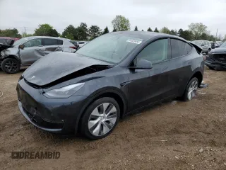 2024 Tesla Model Y Long Range с VIN 7SAYGDEE3RF994655, выставлен на аукционе Copart как лот 54923465 с пробегом 13 396 миль миль и Списание • Salvage title. История ставок и продаж доступна на DreamBid. Изображение 1.