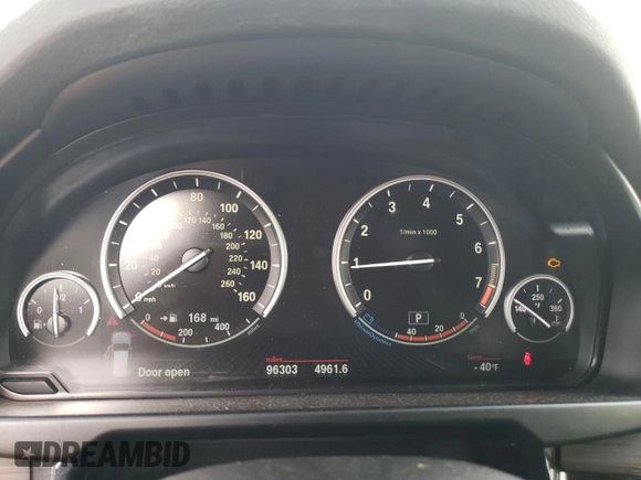 2014 BMW X5 xDrive35i with VIN 5UXKR0C5XE0K48574, listed as a Copart auction lot 46288555 with 96,303 mi miles and Salvage Title. Bid and sale history available at carsss.com. Image 9.