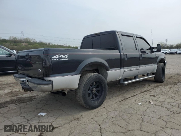 2000 Ford Super Duty F-250 XL with VIN 1FTNW21F0YEE33223, listed as a Copart auction lot 54834645 with 398,000 mi miles and Clean Title. Bid and sale history available at carsss.com. Image 3.