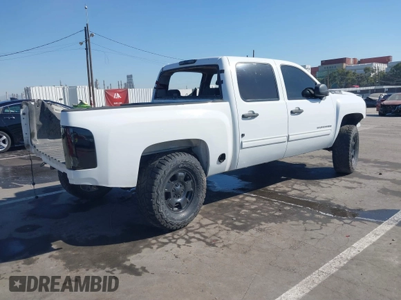 2011 Chevrolet Silverado 1500 LT with VIN 3GCPCSEA1BG296020, listed as a IAAI auction lot 41825565 with 225,006 mi miles and . Bid and sale history available at DreamBid. Image 4.