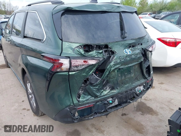 2025 Toyota Sienna XLE z VIN 5TDJSKFC5SS166414, wystawiony jako IAAI lot #42105323 z przebiegiem 2 270 mil mil oraz . Historia ofert i sprzedaży dostępna na DreamBid. Obrazek 6.