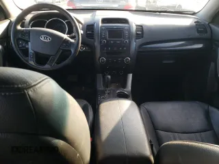 2013 Kia Sorento EX with VIN 5XYKUDA2XDG344908, listed as a Copart auction lot 51639355 with 190,766 mi miles and Salvage title. Bid and sale history available at DreamBid. Image 8.