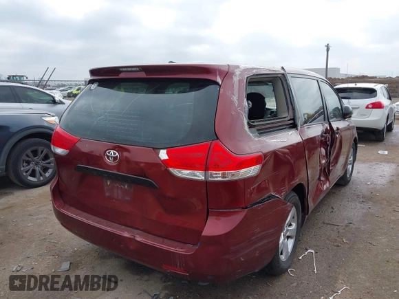 2013 Toyota Sienna L with VIN 5TDZK3DC4DS346384, listed as a IAAI auction lot 41517719 with 91,505 mi miles. Bid and sale history available at carsss.com. Image 4.