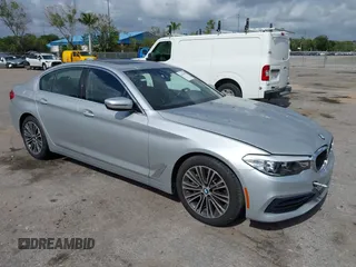 2019 BMW 5 Series 530i xDrive with VIN WBAJA7C5XKG911946, listed as a IAAI auction lot 42113990 with 36,105 mi miles and . Bid and sale history available at DreamBid. Image 1.