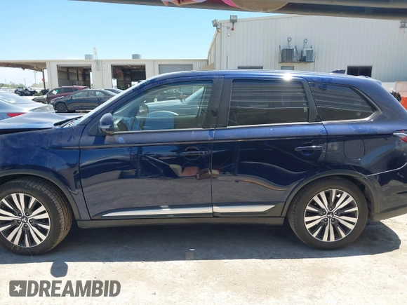 2019 Mitsubishi Outlander SE with VIN JA4AD3A38KZ007435, listed as a IAAI auction lot 42238791 with 103,169 mi miles and . Bid and sale history available at DreamBid. Image 14.