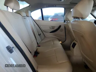 2015 BMW 3 Series 320i xDrive z VIN WBA3C3G51FNS74131, wystawiony jako Copart lot #56009775 z przebiegiem 155 617 mil mil oraz Szkoda całkowita • Salvage title. Historia ofert i sprzedaży dostępna na DreamBid. Obrazek 10.