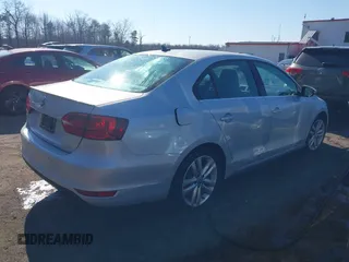 2012 Volkswagen Jetta GLI Autobahn с VIN 3VW567AJ1CM131389, выставлен на аукционе IAAI как лот 41698929 с пробегом 114 034 миль миль и . История ставок и продаж доступна на DreamBid. Изображение 4.