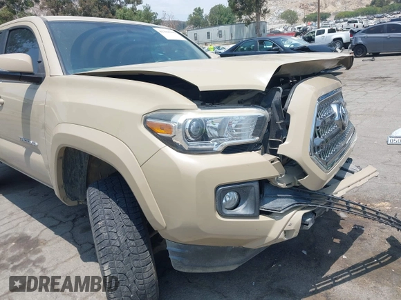 2017 Toyota Tacoma SR5 z VIN 3TMAZ5CN8HM039863, wystawiony jako IAAI lot #42384198 z przebiegiem 53 142 mil mil oraz . Historia ofert i sprzedaży dostępna na DreamBid. Obrazek 19.