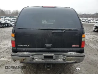 2005 GMC Yukon XL SLT with VIN 3GKFK16Z75G227760, listed as a Copart auction lot 44544015 with 204,858 mi miles and Salvage Title. Bid and sale history available at carsss.com. Image 6.