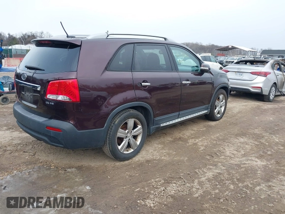 2012 Kia Sorento EX with VIN 5XYKU4A20CG200895, listed as a IAAI auction lot 41631262 with 176,997 mi miles. Bid and sale history available at carsss.com. Image 4.