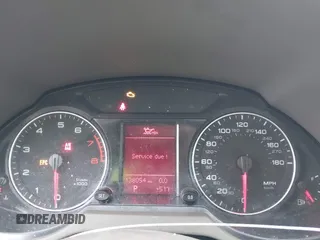 2010 Audi Q5 Premium z VIN WA1CKAFP2AA017177, wystawiony jako IAAI lot #42151922 z przebiegiem 138 054 mil mil oraz . Historia ofert i sprzedaży dostępna na DreamBid. Obrazek 7.