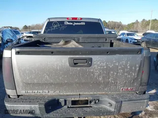 2008 GMC Sierra 1500 Work Truck with VIN 2GTEK133781178421, listed as a IAAI auction lot 41441844 with 213,315 mi miles. Bid and sale history available at carsss.com. Image 17.