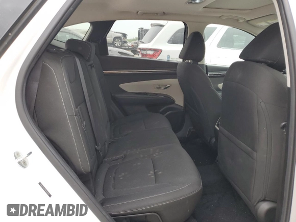 2022 Hyundai Tucson SEL z VIN 5NMJF3AE8NH060209, wystawiony jako Copart lot #57299575 z przebiegiem 67 639 mil mil oraz Szkoda całkowita • Salvage title. Historia ofert i sprzedaży dostępna na DreamBid. Obrazek 11.