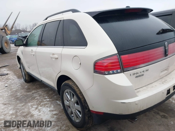 2008 Lincoln MKX with VIN 2LMDU68C28BJ17144, listed as a IAAI auction lot 41532813 with 118,135 mi miles. Bid and sale history available at carsss.com. Image 14.