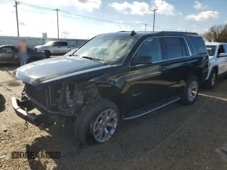 2019 GMC Yukon SLT with VIN 1GKS1BKC0KR321175, listed as a Copart auction lot 84092224 with 99,711 mi miles and Salvage Title. Bid and sale history available at carsss.com. Image 1.