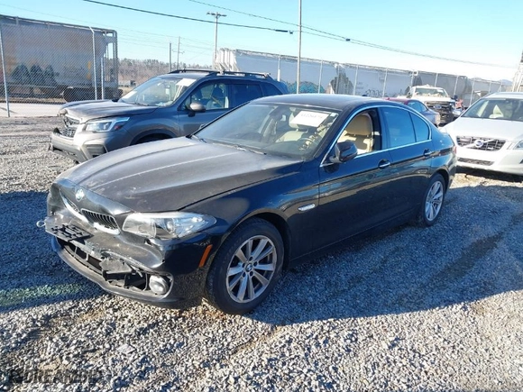 2015 BMW 5 Series 528i xDrive with VIN WBA5A7C57FD626517, listed as a IAAI auction lot 41226179 with 102,761 mi miles. Bid and sale history available at carsss.com. Image 2.