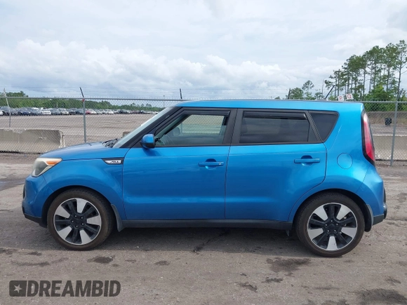 2016 Kia Soul + z VIN KNDJP3A5XG7352628, wystawiony jako IAAI lot #42441945 z przebiegiem 107 522 mil mil oraz . Historia ofert i sprzedaży dostępna na DreamBid. Obrazek 14.