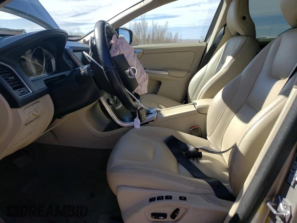 2015 Volvo XC60 T6 Premier Plus с VIN YV4902RC1F2580093, выставлен на аукционе Copart как лот 45926185 с пробегом 97 832 миль миль и Списание • Salvage title. История ставок и продаж доступна на DreamBid. Изображение 7.