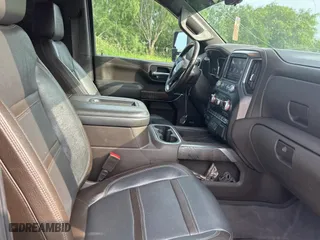 2020 GMC Sierra 3500HD Denali with VIN 1GT49WEY6LF205347, listed as a Copart auction lot 54630605 with 262,762 mi miles and Clean Title. Bid and sale history available at carsss.com. Image 5.