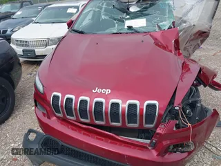 2016 Jeep Cherokee 75th Anniversary with VIN 1C4PJLCB1GW222953, listed as a IAAI auction lot 40267639 with 129,000 mi miles and . Bid and sale history available at DreamBid. Image 12.