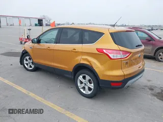 2016 Ford Escape SE z VIN 1FMCU9GX1GUC59233, wystawiony jako IAAI lot #41958573 z przebiegiem 133 223 mil mil oraz . Historia ofert i sprzedaży dostępna na DreamBid. Obrazek 3.