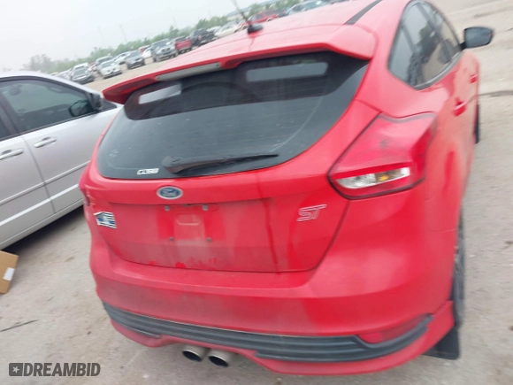 2015 Ford Focus ST with VIN 1FADP3L9XFL356641, listed as a IAAI auction lot 41928846 with 92,110 mi miles. Bid and sale history available at carsss.com. Image 16.