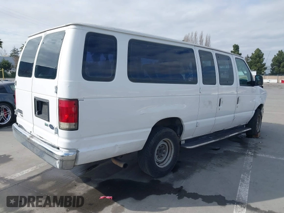 2013 Ford Econoline Passenger XL z VIN 1FBSS3BL4DDA83236, wystawiony jako IAAI lot #41477441 z przebiegiem 164 210 mil mil oraz . Historia ofert i sprzedaży dostępna na DreamBid. Obrazek 4.