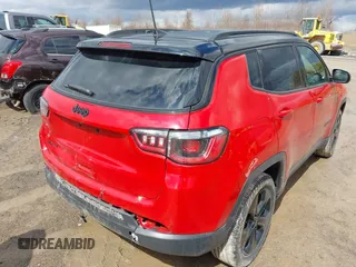 2021 Jeep Compass Altitude with VIN 3C4NJDBB3MT504477, listed as a IAAI auction lot 41886527 with 50,341 mi miles and . Bid and sale history available at DreamBid. Image 4.