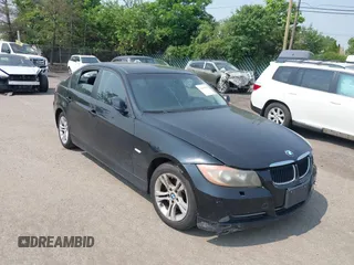 2008 BMW 3 Series 328xi z VIN WBAVC93528K040277, wystawiony jako IAAI lot #42446998 z przebiegiem 155 596 mil mil oraz . Historia ofert i sprzedaży dostępna na DreamBid. Obrazek 1.