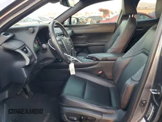 2020 Lexus UX 200 z VIN JTHP3JBH6L2026804, wystawiony jako Copart lot #88067895 z przebiegiem 78 432 mil mil oraz Szkoda całkowita • Salvage title. Historia ofert i sprzedaży dostępna na DreamBid. Obrazek 7.