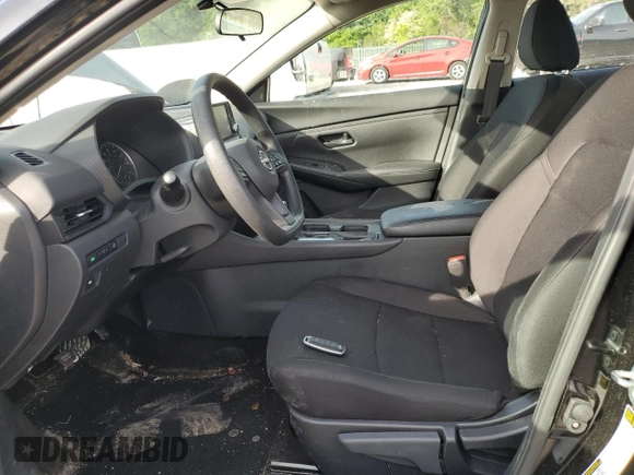2025 Nissan Sentra S z VIN 3N1AB8BV1SY219311, wystawiony jako Copart lot #56207505 z przebiegiem 11 470 mil mil oraz Szkoda całkowita • Salvage title. Historia ofert i sprzedaży dostępna na DreamBid. Obrazek 7.