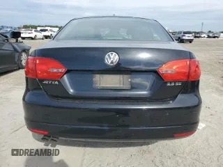 2011 Volkswagen Jetta SE z VIN 3VWDZ7AJ2BM352713, wystawiony jako Copart lot #42539615 z przebiegiem 93 070 mil mil oraz Czysty tytuł • Clean title. Historia ofert i sprzedaży dostępna na DreamBid. Obrazek 6.