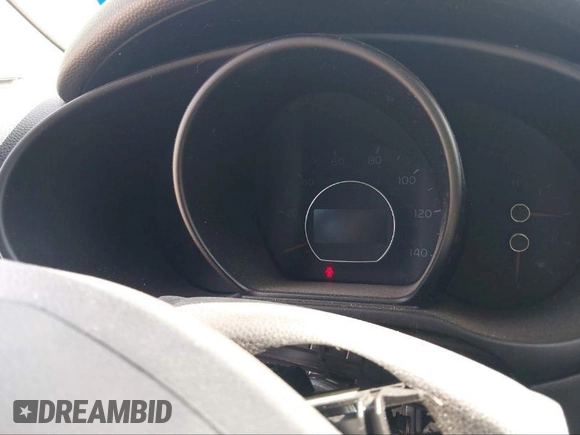 2015 Kia Soul with VIN KNDJN2A2XF7788710, listed as a IAAI auction lot 41142953 with 1 mi miles. Bid and sale history available at carsss.com. Image 7.