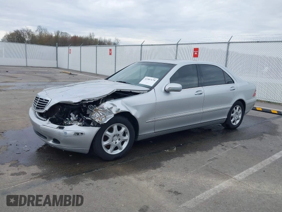 2000 Mercedes-Benz S-Class with VIN WDBNG70JXYA054073, listed as a IAAI auction lot 41987179 with 124,968 mi miles. Bid and sale history available at carsss.com. Image 17.