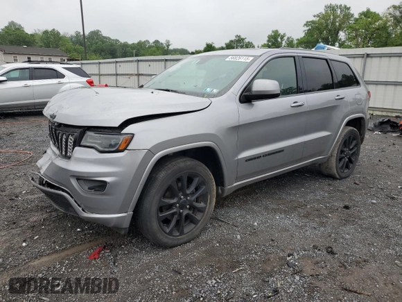 2020 Jeep Grand Cherokee Altitude z VIN 1C4RJFAG2LC408828, wystawiony jako Copart lot #56826115 z przebiegiem 89 641 mil mil oraz Szkoda całkowita • Salvage title. Historia ofert i sprzedaży dostępna na DreamBid. Obrazek 1.