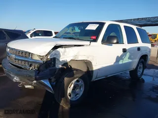 2003 Chevrolet Tahoe LS with VIN 1GNEK13Z83J341085, listed as a IAAI auction lot 41297923 with 296,326 mi miles. Bid and sale history available at carsss.com. Image 17.