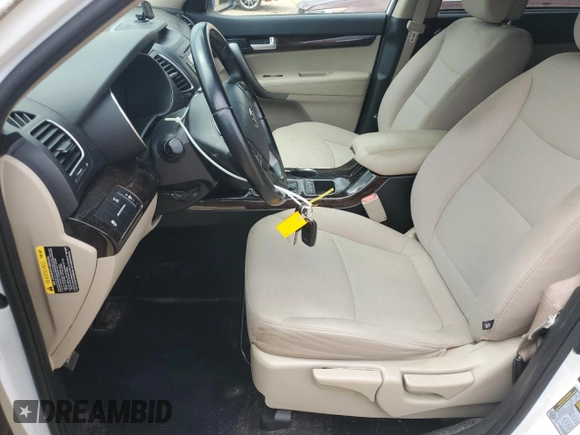 2015 Kia Sorento LX with VIN 5XYKTCA69FG562664, listed as a Copart auction lot 63301385 with 156,729 mi miles and Clean title. Bid and sale history available at DreamBid. Image 7.