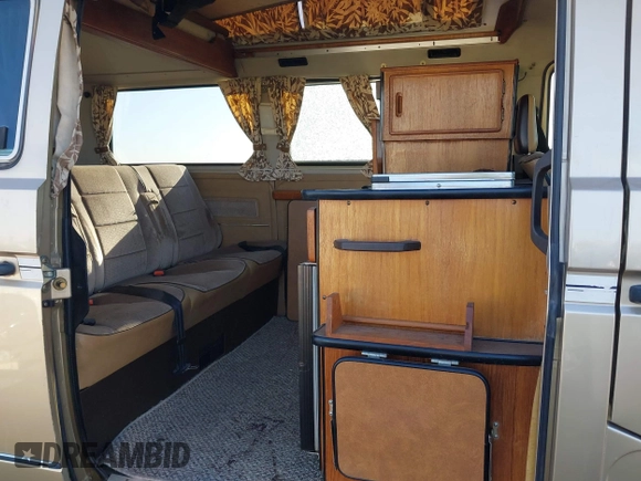 1987 Volkswagen Vanagon with VIN WV2YB0252HG069458, listed as a IAAI auction lot 41945327 with Not Provided miles and . Bid and sale history available at DreamBid. Image 8.