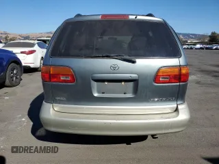1998 Toyota Sienna LE with VIN 4T3ZF13C5WU085729, listed as a Copart auction lot 77256524 with 161,508 mi miles and Salvage Title. Bid and sale history available at carsss.com. Image 6.