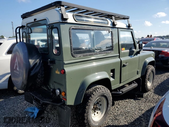1992 Land Rover Defender with VIN SALLDVAF8JA917701, listed as a Copart auction lot 73864824 with 4,284 mi miles and Salvage title. Bid and sale history available at DreamBid. Image 3.