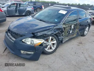2013 Nissan Altima SV with VIN 1N4AL3AP0DN557255, listed as a IAAI auction lot 42574146 with 185,886 mi miles and . Bid and sale history available at DreamBid. Image 18.
