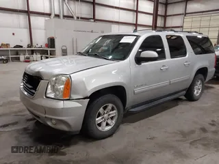 2013 GMC Yukon XL SLT z VIN 1GKS2KE71DR342261, wystawiony jako IAAI lot #42018535 z przebiegiem 201 847 mil mil oraz . Historia ofert i sprzedaży dostępna na DreamBid. Obrazek 21.