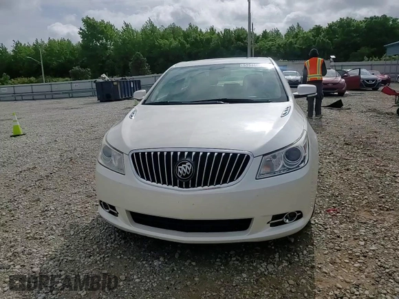 2013 Buick LaCrosse Leather z VIN 1G4GC5E31DF265563, wystawiony jako Copart lot #54946045 z przebiegiem 87 790 mil mil oraz Czysty tytuł • Clean title. Historia ofert i sprzedaży dostępna na DreamBid. Obrazek 13.